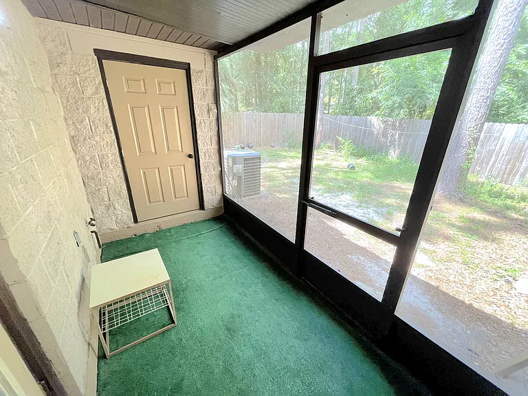 4717 SW 69th Ter — Photo 36