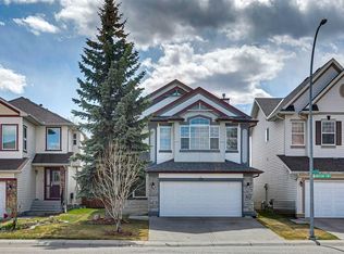 108 NE Somerside Cres SW, Calgary, AB T2Y 4K6