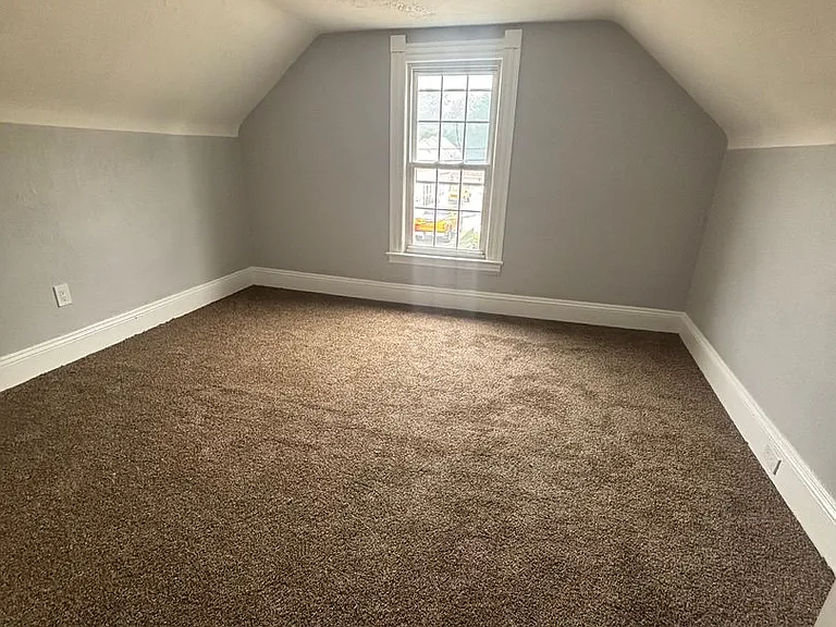 6826 Rathbun Ave — Photo 9