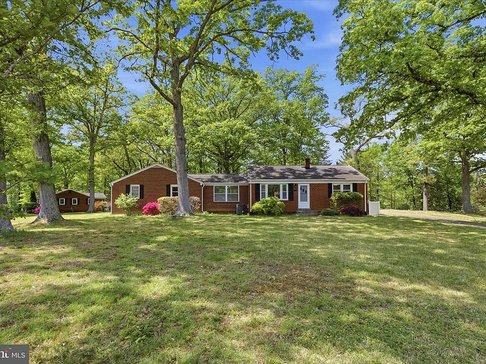 1st image of 3150 Green Meadows Dr