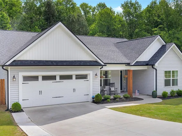 164 Rock Moss Dr, Williamston, SC 29697