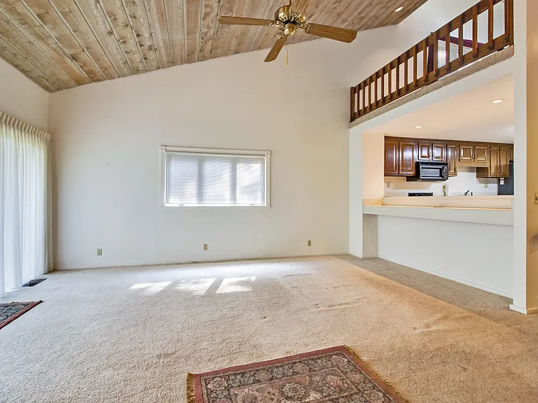 512 Druid Lndg — Photo 16