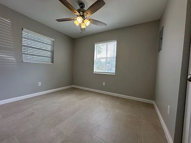 3517 Windsor Ave — Photo 6