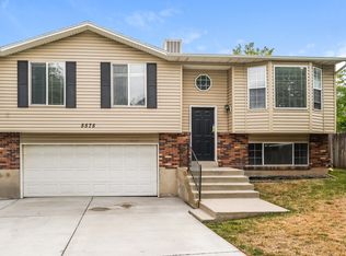 5575 W Snapdragon Cv, West Jordan, UT 84081