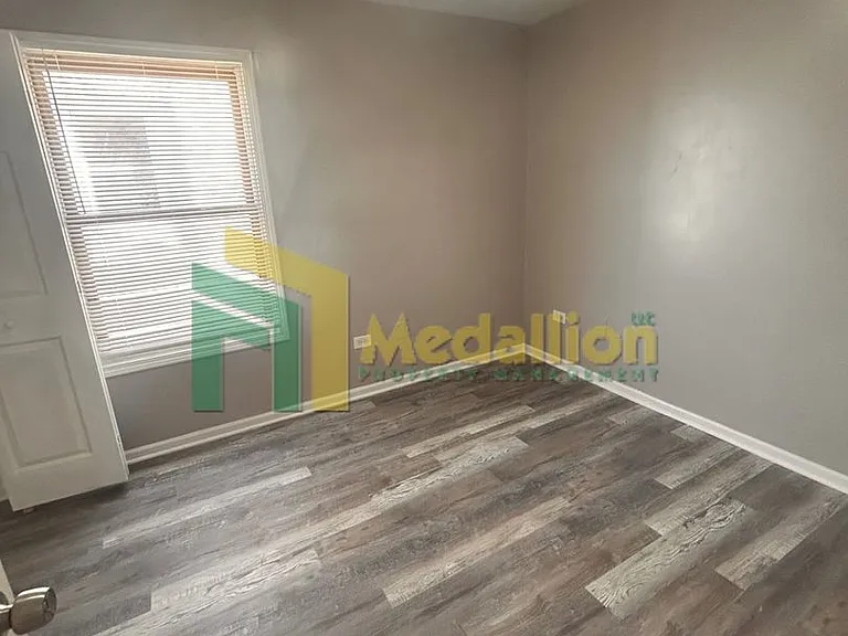 5954 S Maplewood Ave — Photo 34