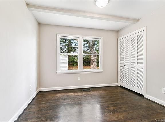 5th image of 1137 White Ln