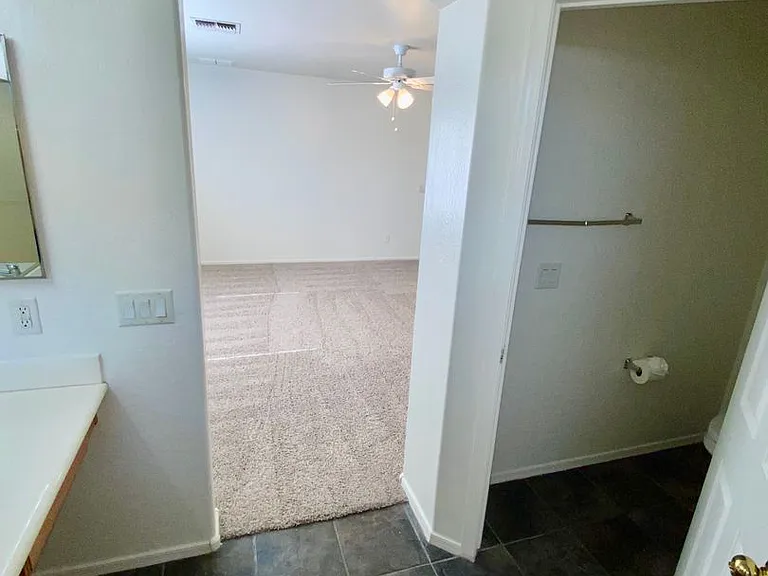 12537 W Redfield Rd — Photo 23