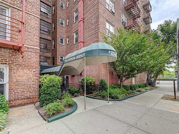 3rd image of 12325 82nd Ave APT 6R