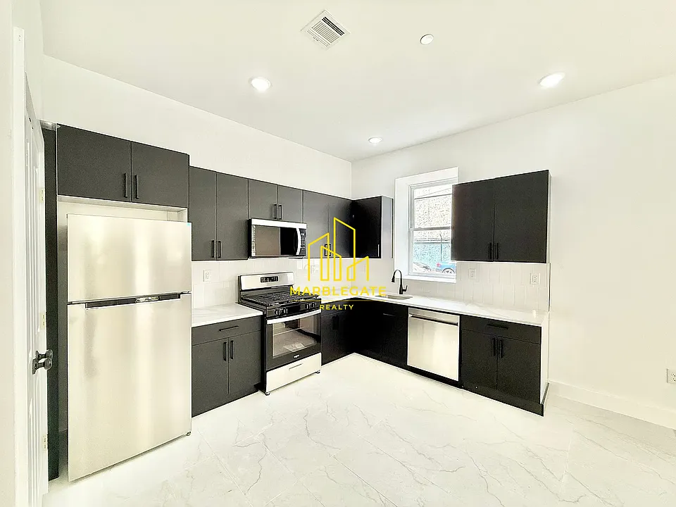 98 Clinton Ave #1011A