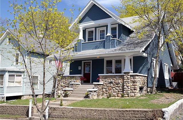 1st image of 46 Riverview St