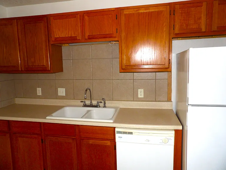 2824 NW Mobley St — Photo 3