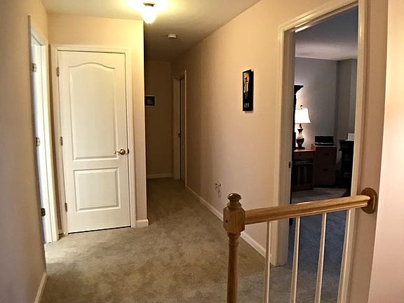 5th image of 7934 Blackhawk Ct