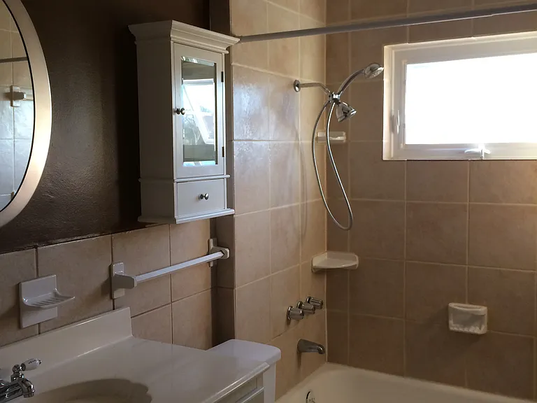 5200 Overbrook Dr #B — Photo 8