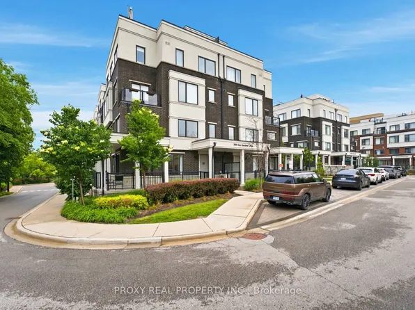 300 Alex Gardner Cir Unit 41, Aurora, ON L4G 3G5