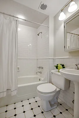 Sold by Compass | media 23