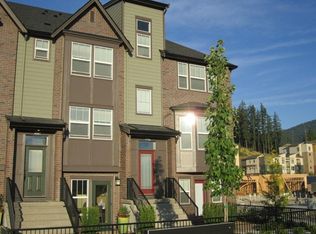 1366 Williamsburg Walk NE, Issaquah, WA 98029