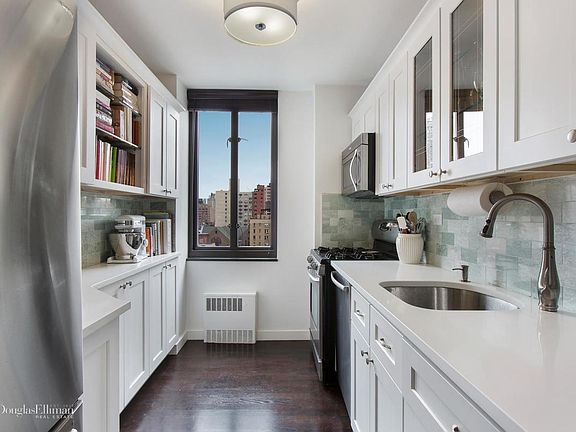 3rd image of 407 Park Ave S APT 11B