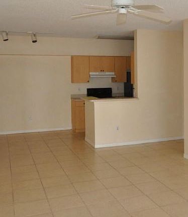 6B483D8B-1B77-41C4-8FE1-75795A7689DD