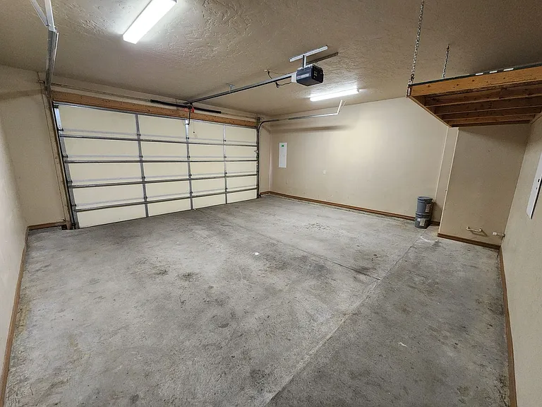 4189 Capistrano Ave — Photo 42