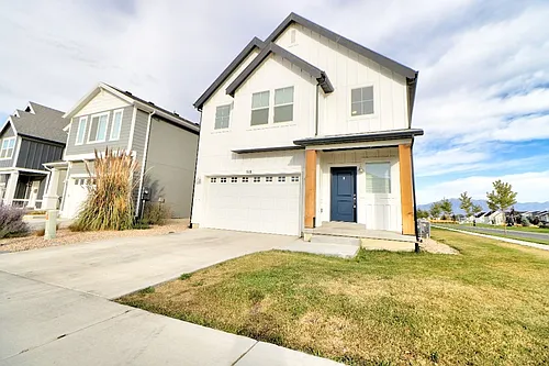 518 S Highpoint Dr Photo 1