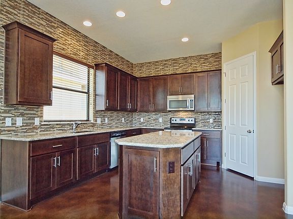 5th image of 8403 Furness Dr APT B