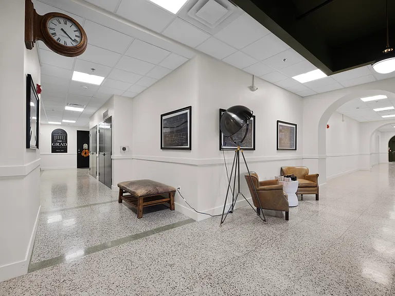 The Grad Luxury Apartments — Photo 11