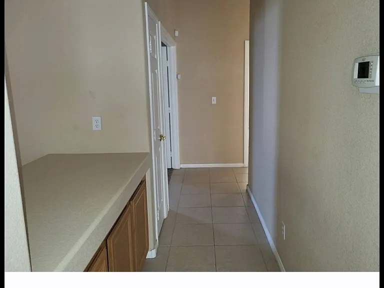 450 Richgold St — Photo 11