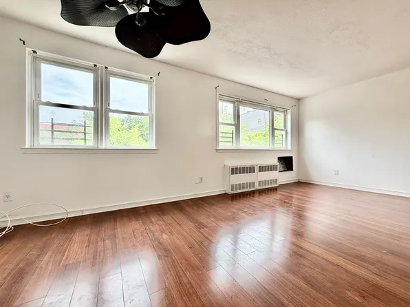 257 Newkirk Avenue image 1 of 10