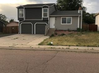 925 Bromefield Dr, Fountain, CO 80817