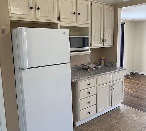 Fridge and Microwave