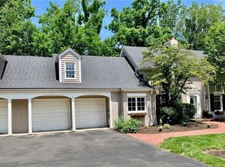 7102 N Pennsylvania St, Indianapolis, IN