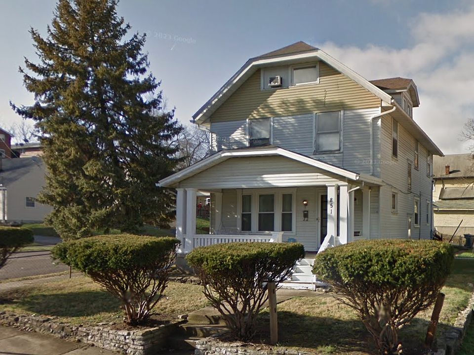 1st image of 851 Wilfred Ave