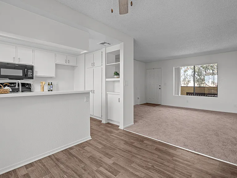 Highland Meadows — Photo 45