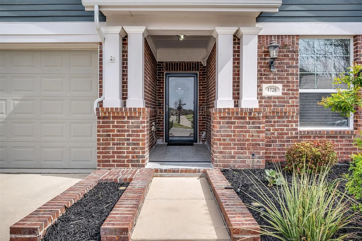 Building Photo - 1728 Heron Way