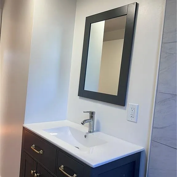 446 Bryant Ave #1 — Photo 4