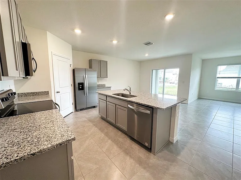 5105 Vecchio Ct — Photo 3
