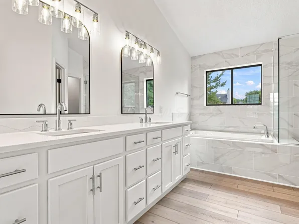380 Shady Spring Dr, Columbus, OH 43230