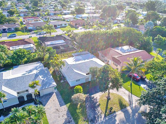 2nd image of 8104 NW 107th Ave