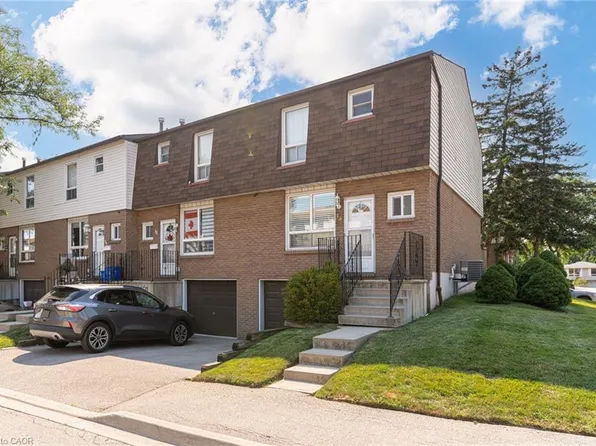 1301 Upper Gage Ave #34, Hamilton, ON L8W 1E5