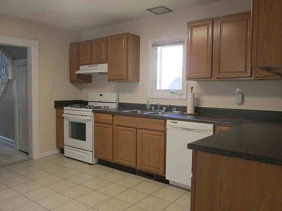 2nd image of 13 Kenworthy Ave