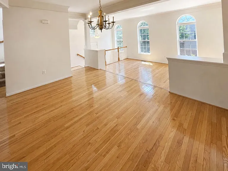 8646 Royal Worcester Ln — Photo 5