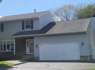 7 Berkshire Drive, Albany, NY 12205
