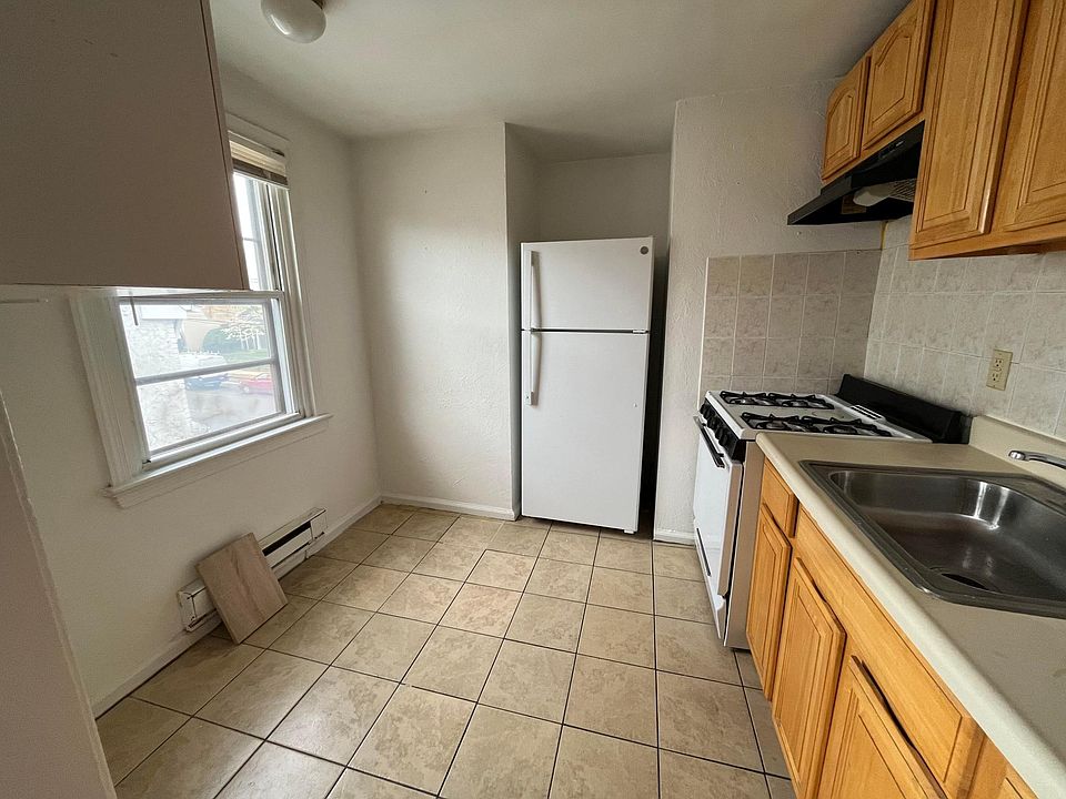 1st image of 8113 Frankford Ave #2