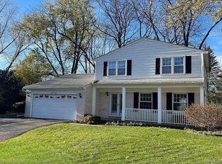 2716 Mercury Ct, Lake Orion, MI