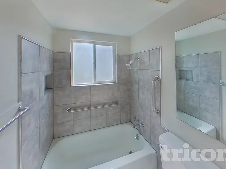 1634 Keaton Ln — Photo 13