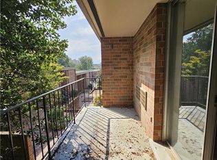 1725 Hawthorne Rd, Winston Salem, NC 27103