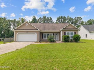 102 Ridge View Dr, Jacksonville, NC 28540