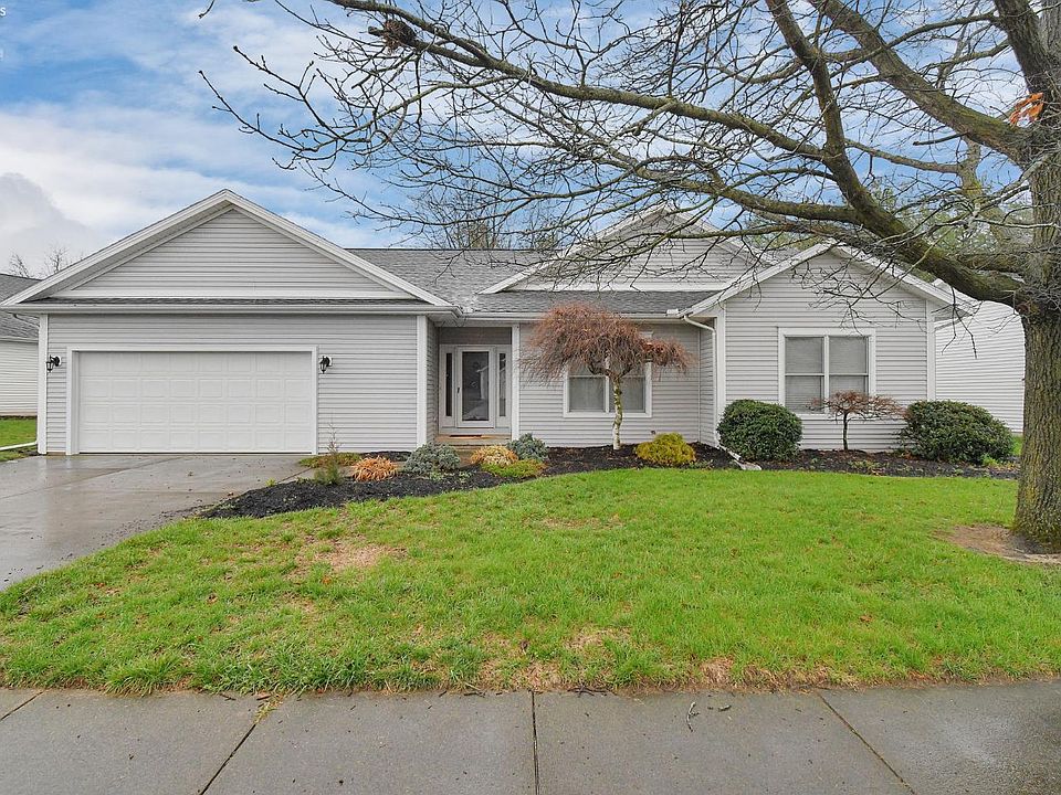 1st image of 102 Roth Ct