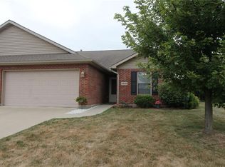 2220 Navajo Trl, Piqua, OH 45356