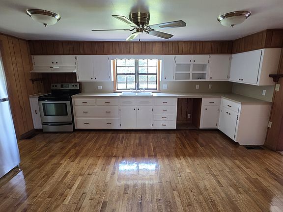 Country Kitchen